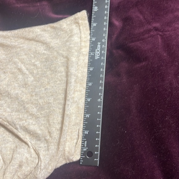 Emerald (boutique brand) oatmeal color top, faux button front with lace detail - Picture 6 of 8